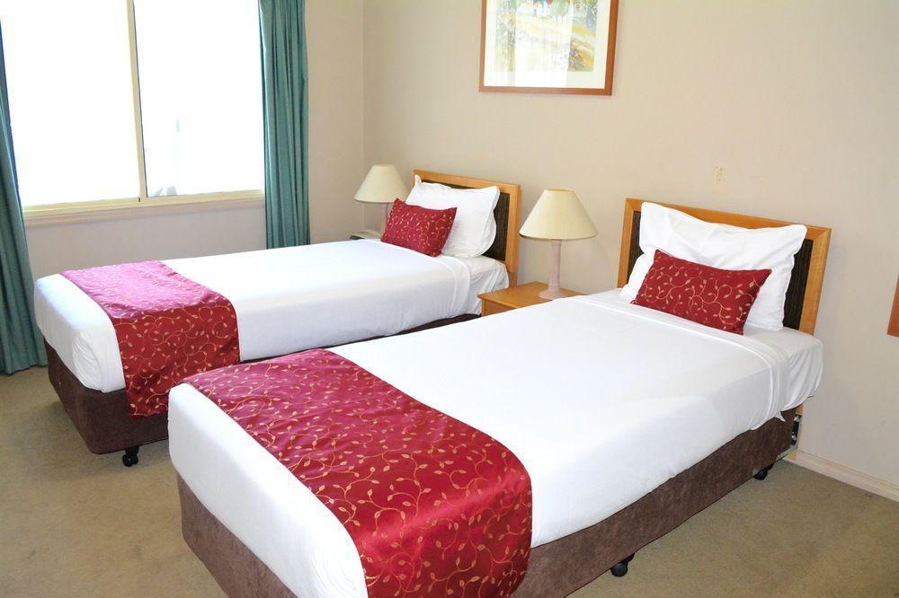 Punt Road Apartment Hotel Мелбърн Екстериор снимка