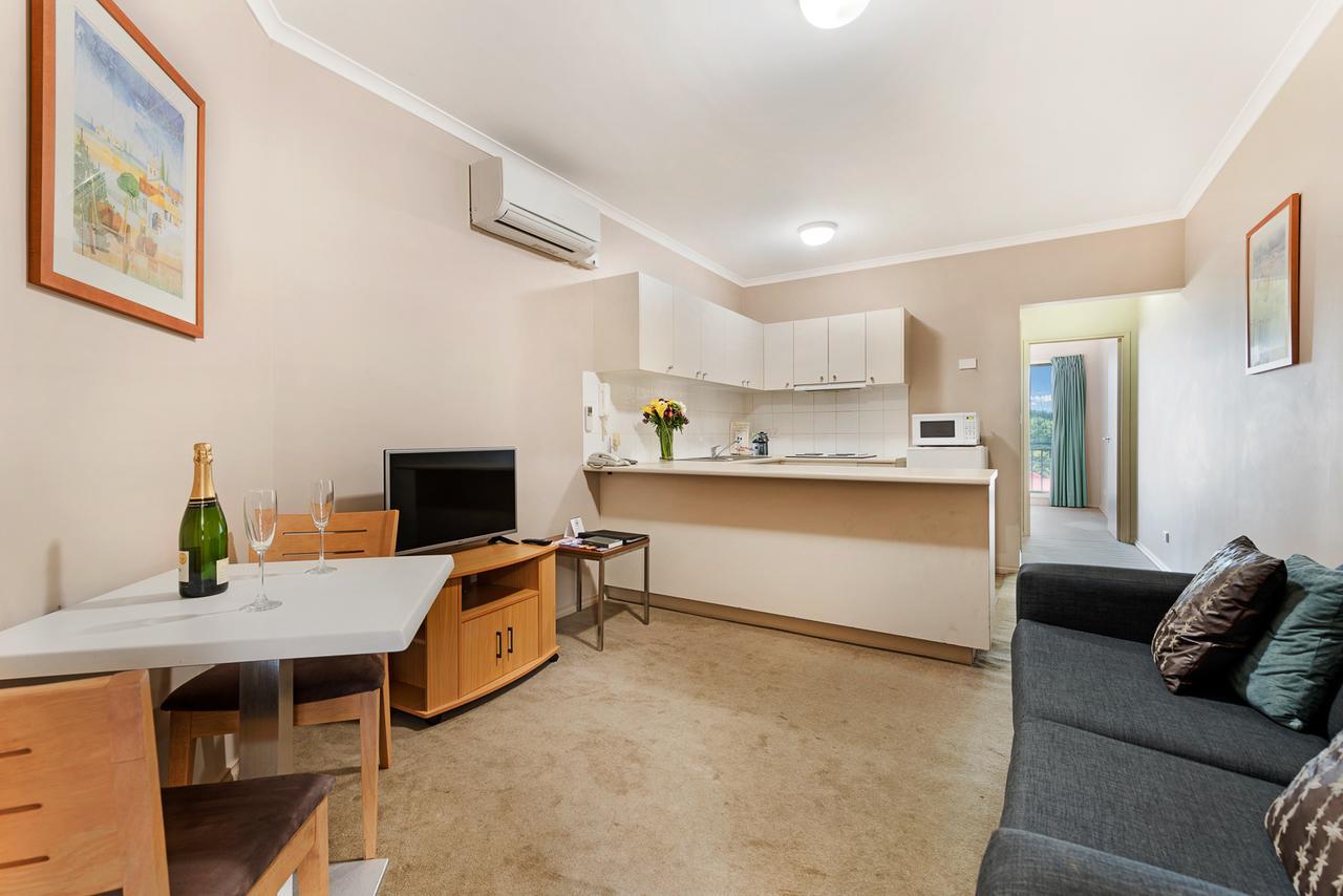 Punt Road Apartment Hotel Мелбърн Екстериор снимка