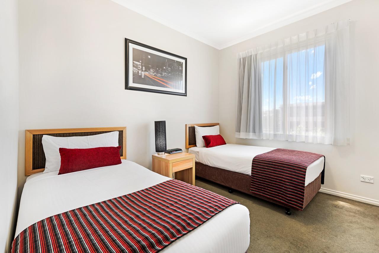 Punt Road Apartment Hotel Мелбърн Екстериор снимка