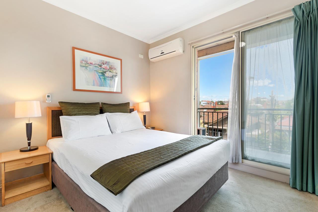 Punt Road Apartment Hotel Мелбърн Екстериор снимка