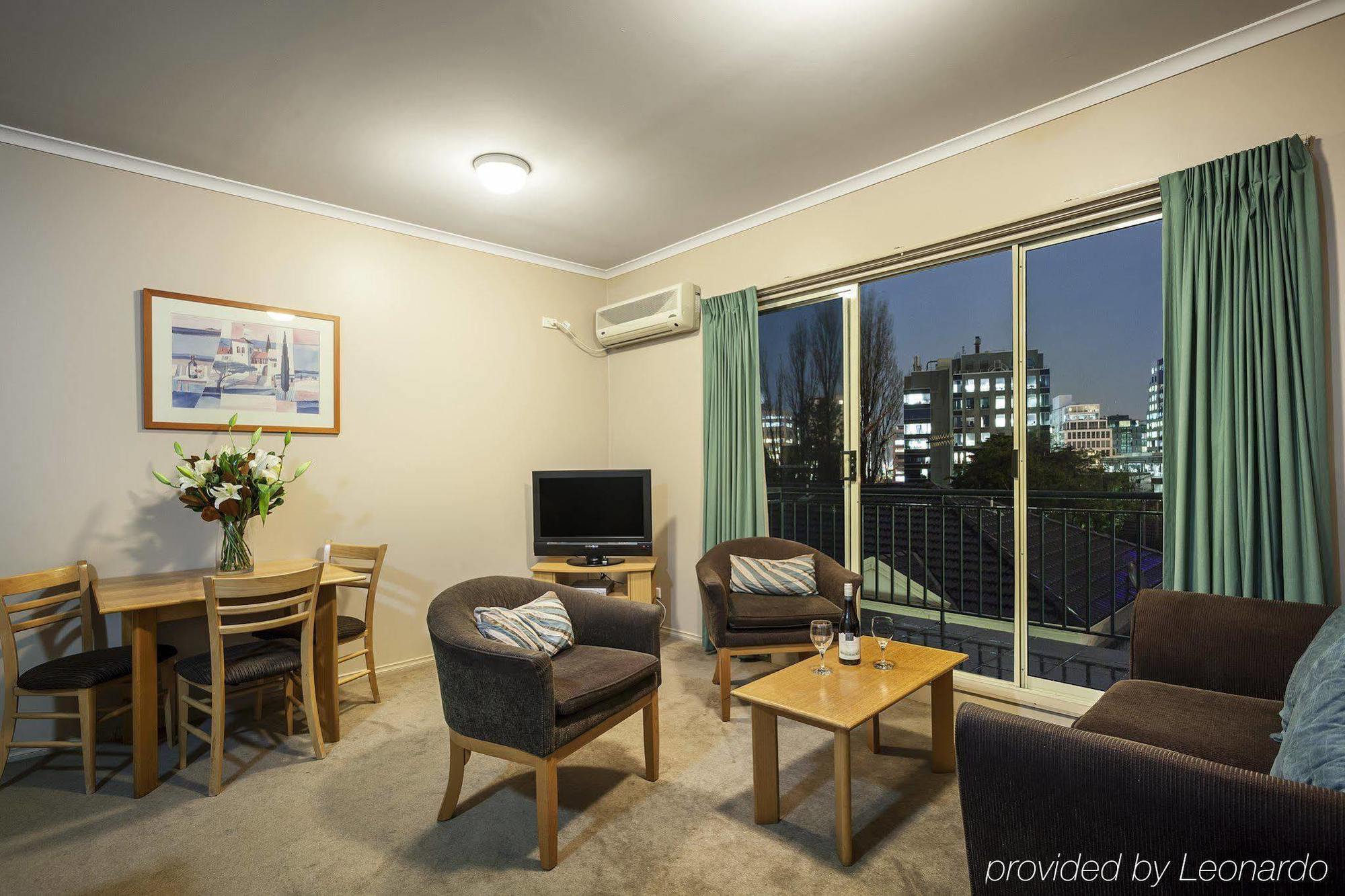 Punt Road Apartment Hotel Мелбърн Екстериор снимка