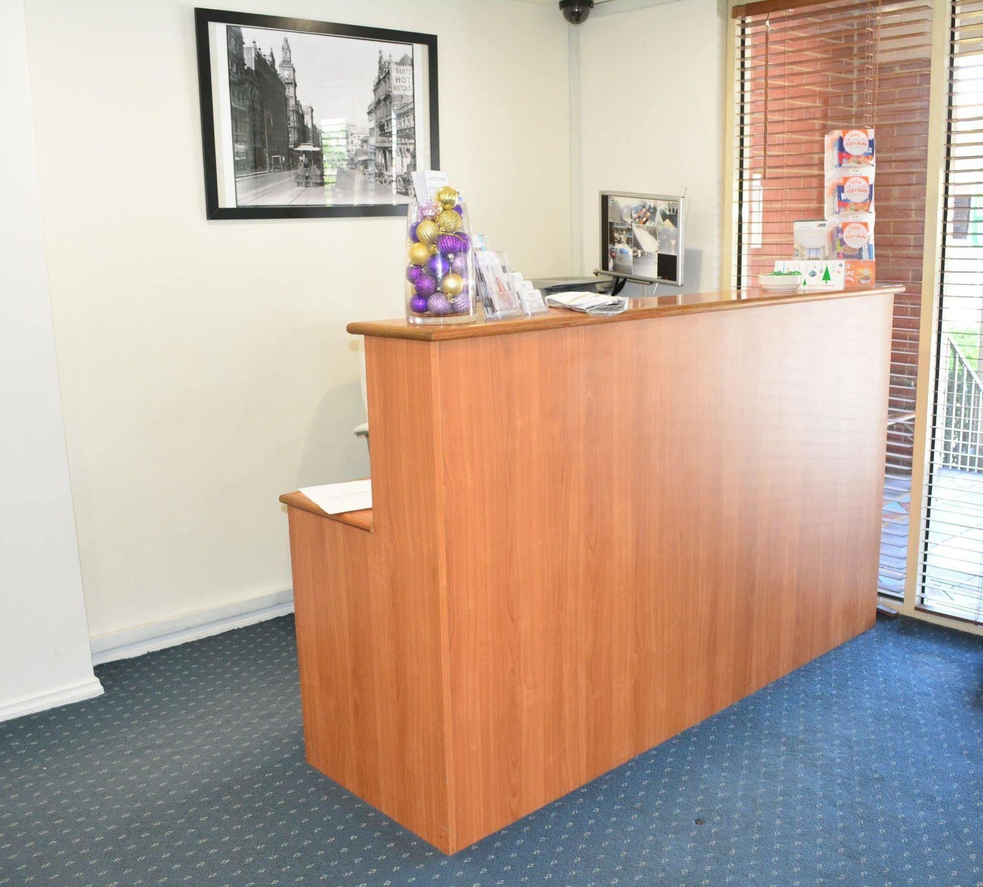 Punt Road Apartment Hotel Мелбърн Екстериор снимка